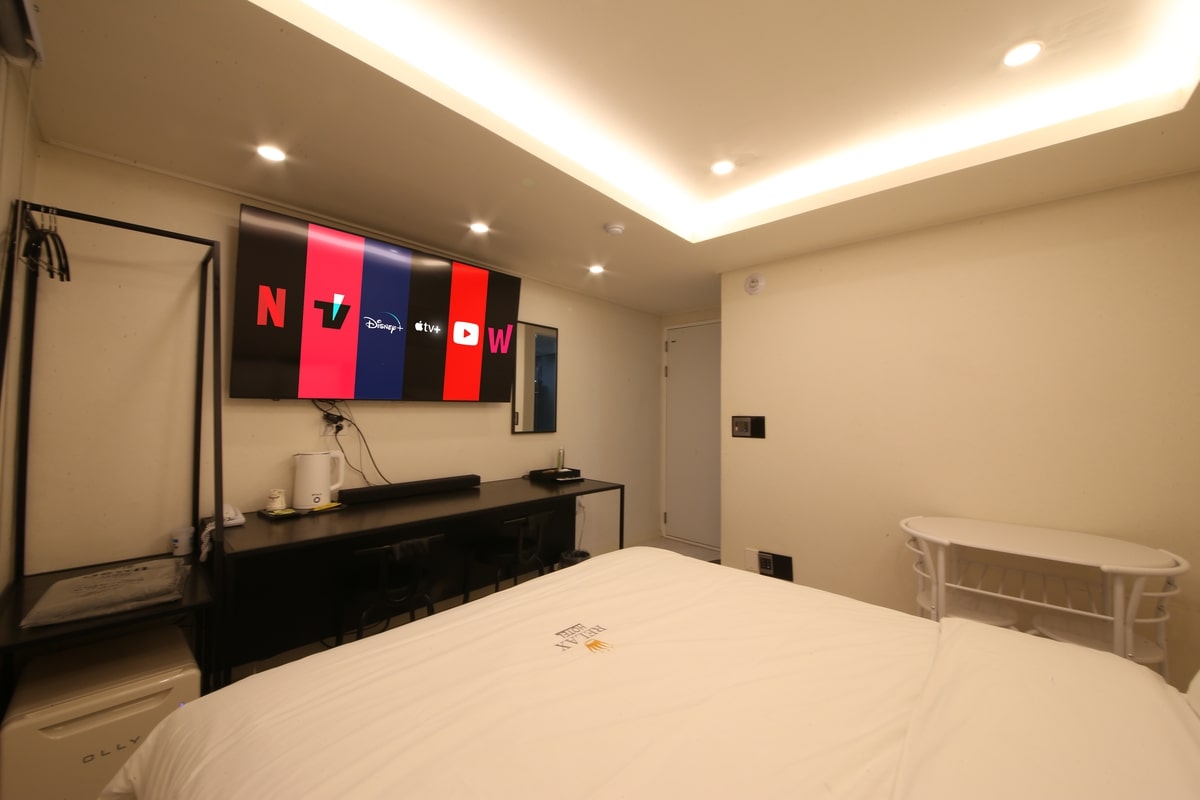 room-ott